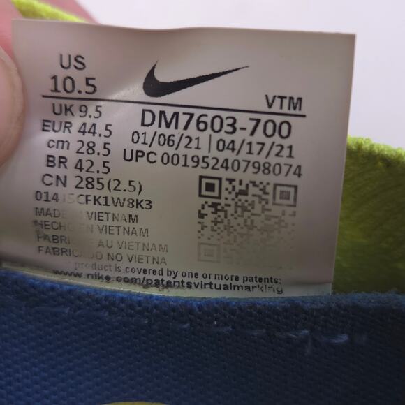 Nike Phantom React Flyknit 2 Athletic Shoe Mens Size 10.5 DM7603-700 Yellow - Picture 10 of 10